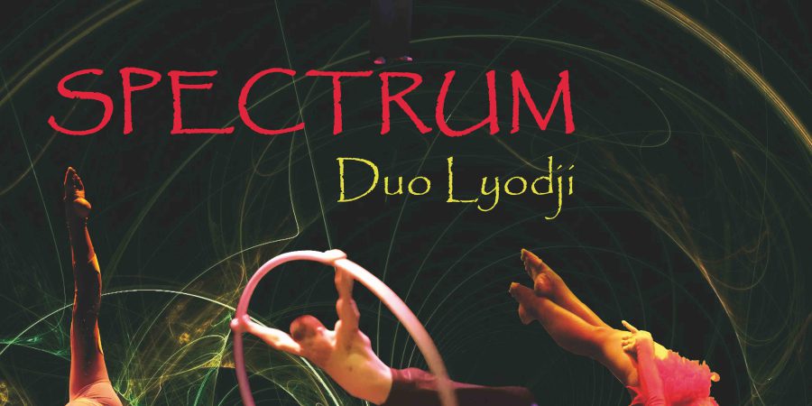SPECTRUM spectacle cirque acrobatique et lumineux LED par le duo LYODJI