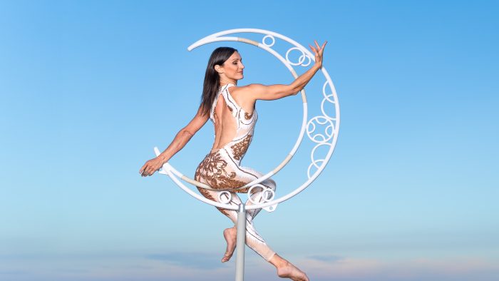 Aerial Adel /Artiste de Cirque